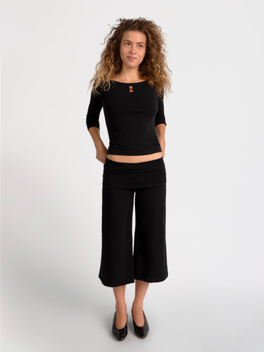 3/4 Sleeve Boat Neck Top