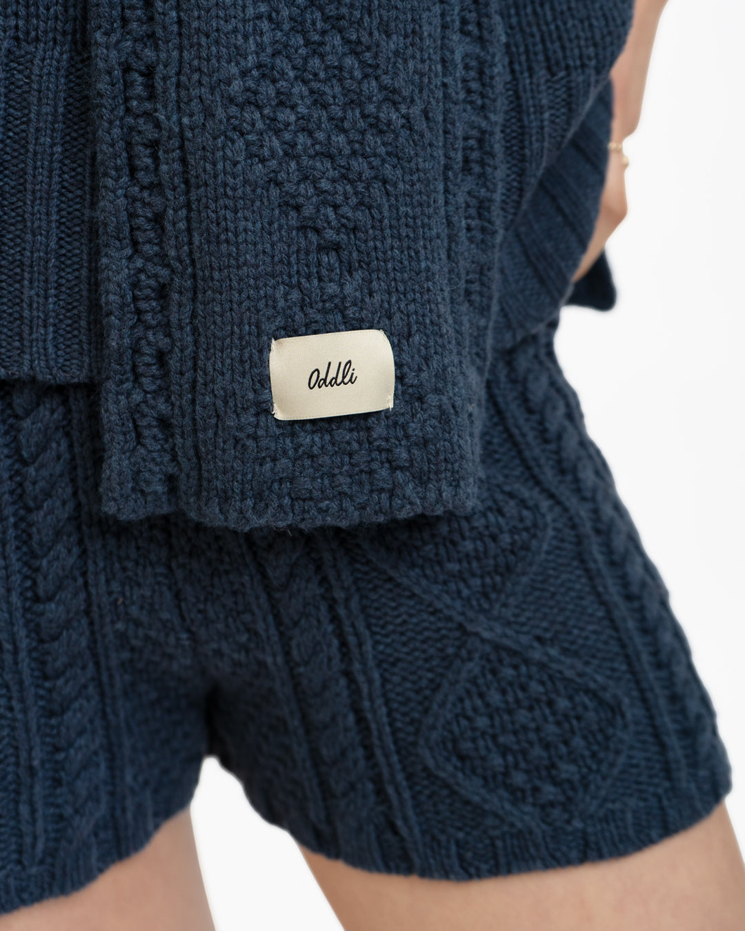 Cable Knit Skinny Scarf