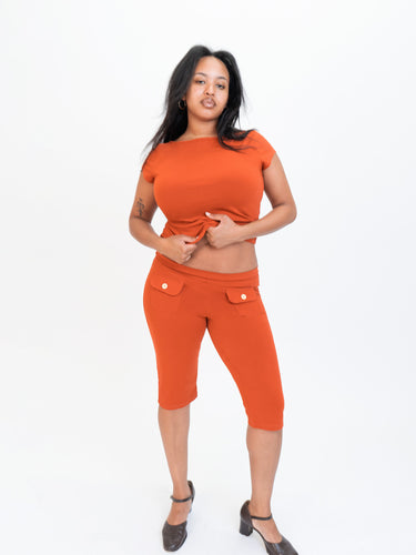 Button Capris